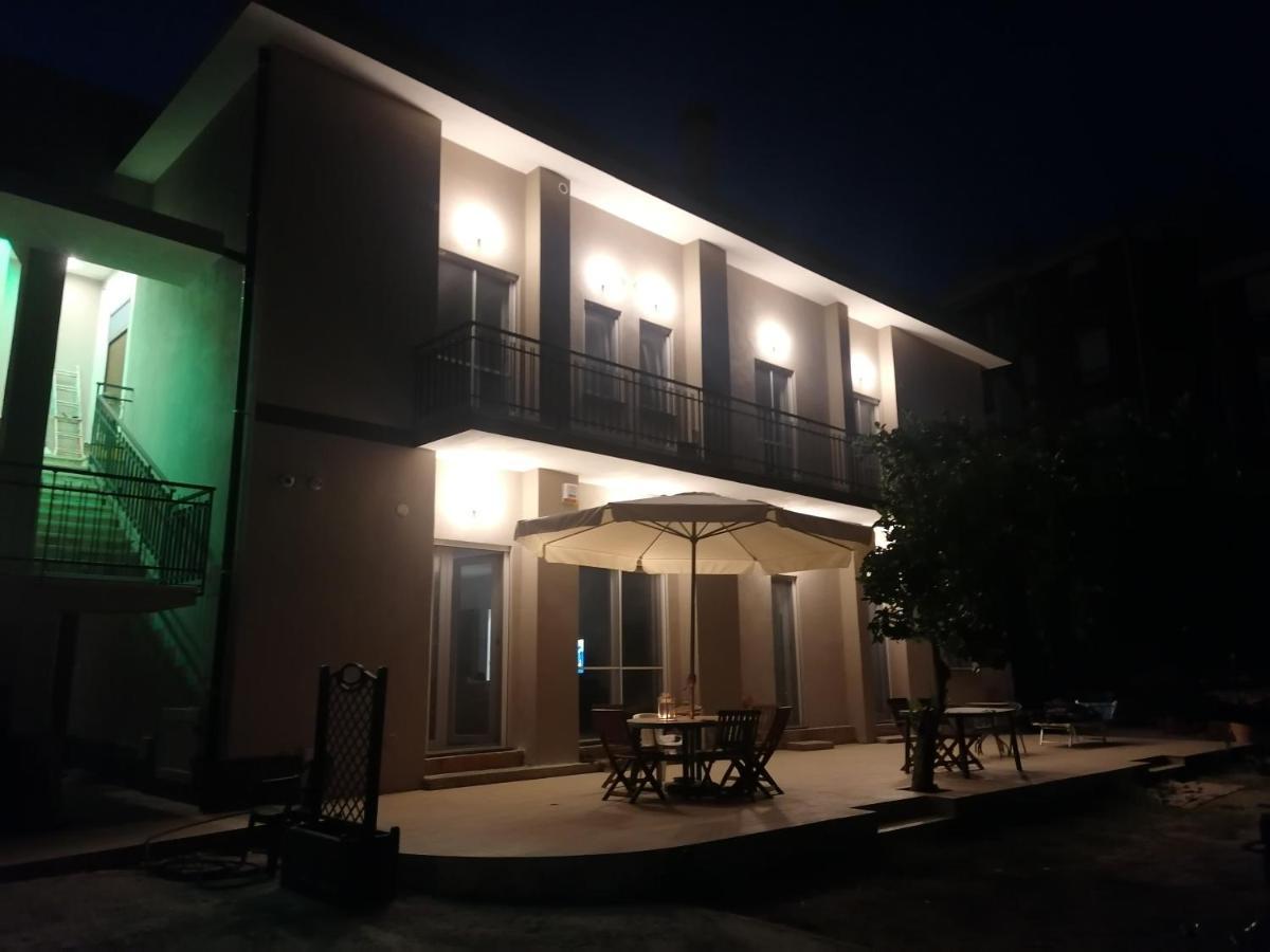 B&B Villa Agrume Messina Eksteriør bilde