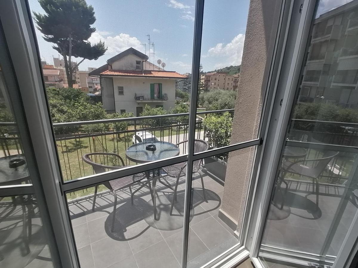B&B Villa Agrume Messina Eksteriør bilde